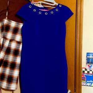 Women’s dress size 10